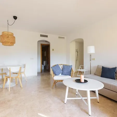 U-nique Trajano Daire Estepona
